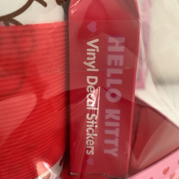 Valentine's Day Hello Kitty Gift Set. Brand New. - Picture 5 of 8